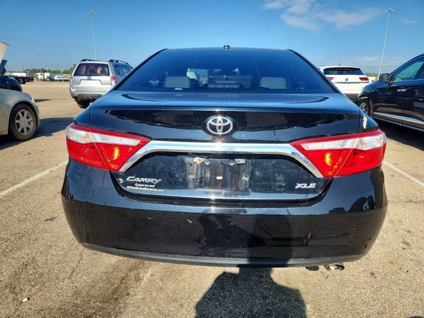 2015 TOYOTA CAMRY