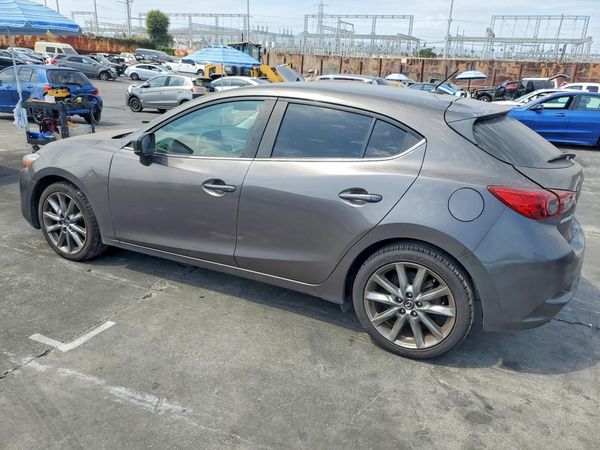 2018 MAZDA 3