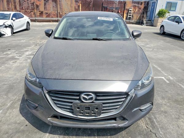 2018 MAZDA 3