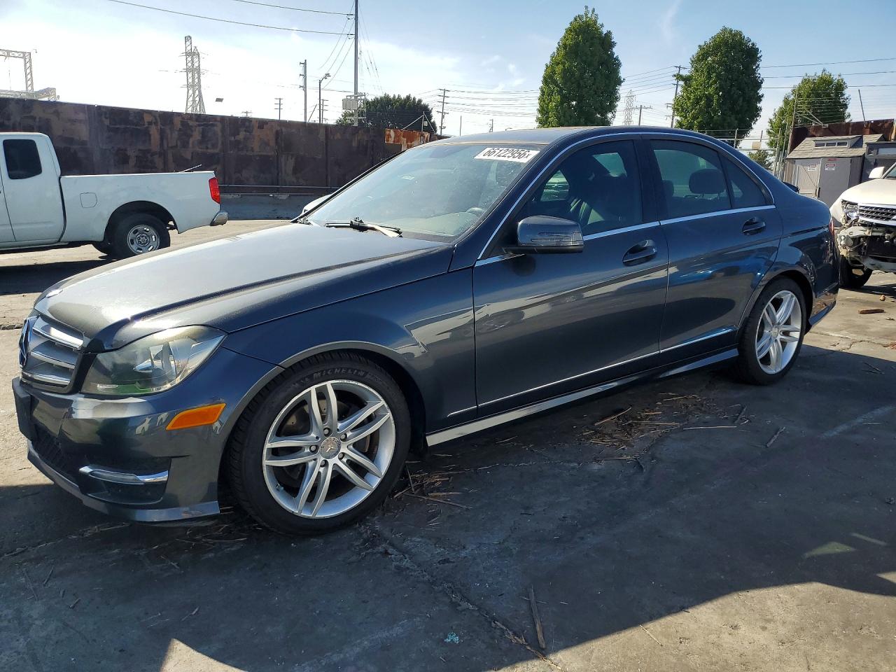 2013 MERCEDES-BENZ C250 — Front 3/4
