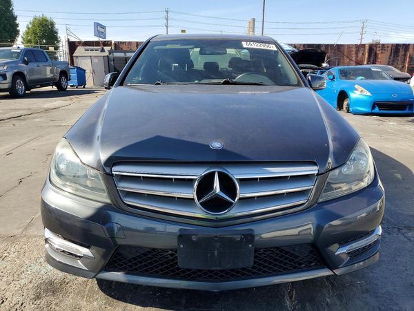 2013 MERCEDES-BENZ C250 — DIRF