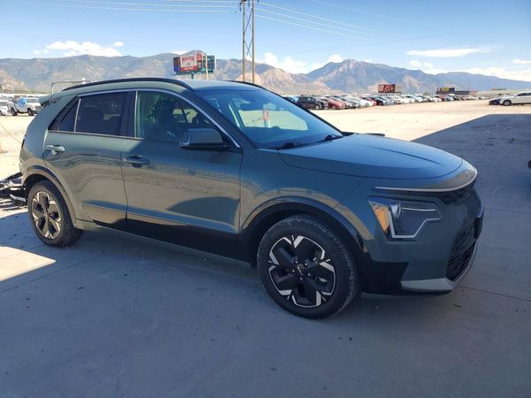 2023 KIA NIRO Wind