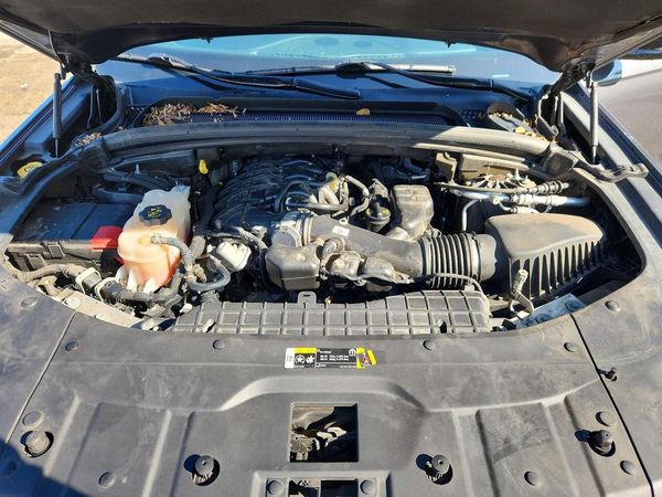 2021 JEEP GRAND CHEROKEE Laredo — Engine bay