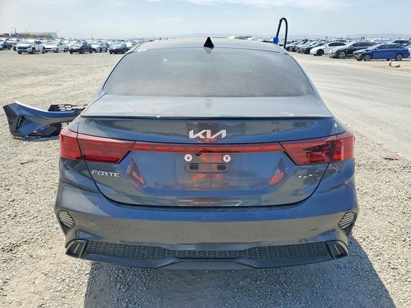 2022 KIA FORTE GT Line