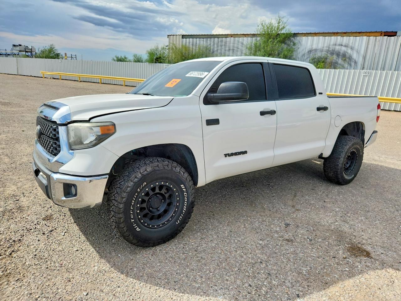 2021 TOYOTA TUNDRA SR5 grade — Front 3/4