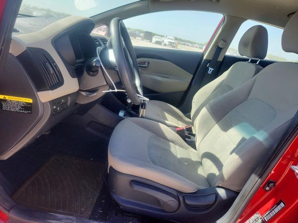 2014 KIA RIO