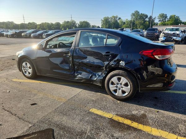 2017 KIA FORTE LX Popular, S