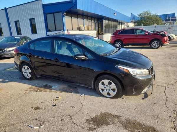 2017 KIA FORTE LX Popular, S