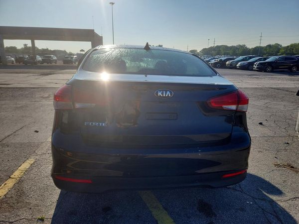 2017 KIA FORTE LX Popular, S