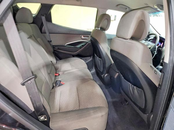 2016 HYUNDAI SANTA FE Base