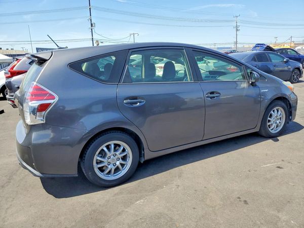 2015 TOYOTA PRIUS V TH