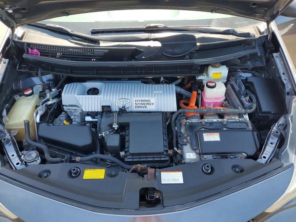 2015 TOYOTA PRIUS V TH