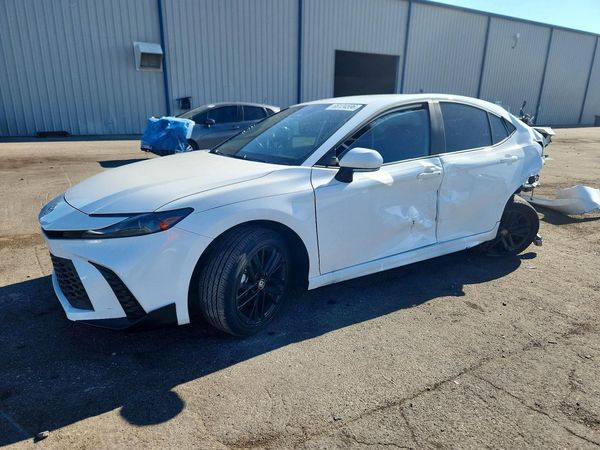 2026 TOYOTA CAMRY