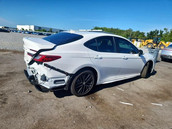 2026 TOYOTA CAMRY