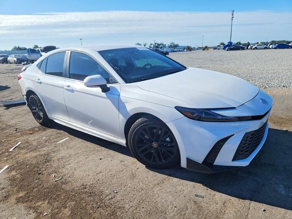 2026 TOYOTA CAMRY