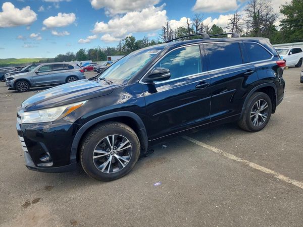 2018 TOYOTA HIGHLANDER