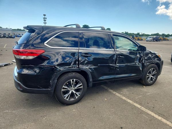 2018 TOYOTA HIGHLANDER