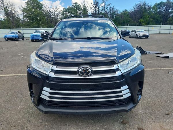 2018 TOYOTA HIGHLANDER