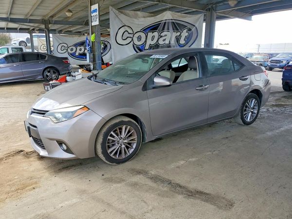 2015 TOYOTA COROLLA
