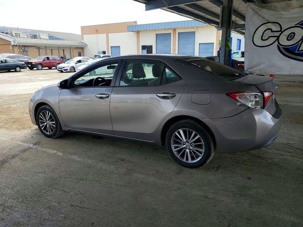2015 TOYOTA COROLLA