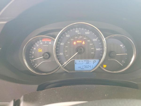 2015 TOYOTA COROLLA