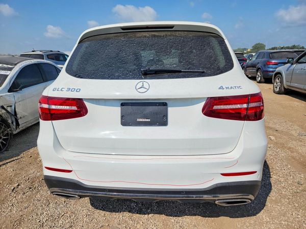 2016 MERCEDES-BENZ GLC GLC300 Base-4M