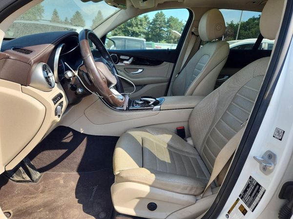 2016 MERCEDES-BENZ GLC GLC300 Base-4M