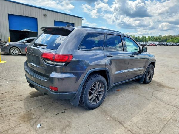2016 JEEP GRAND CHEROKEE Laredo