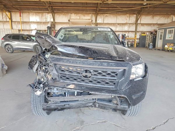 2024 NISSAN FRONTIER