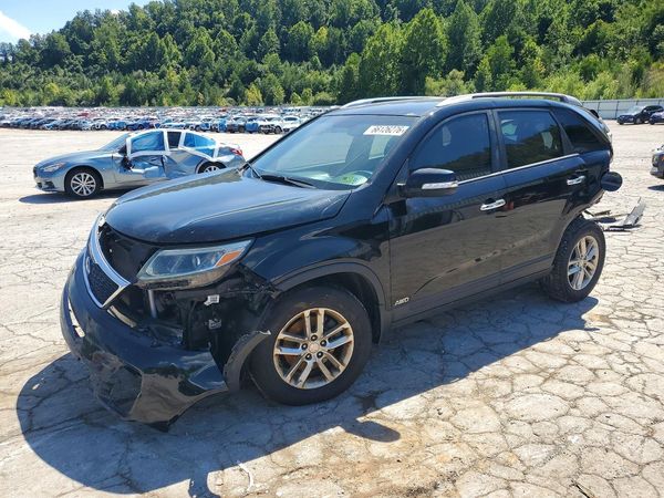 2015 KIA SORENTO GL — Front 3/4