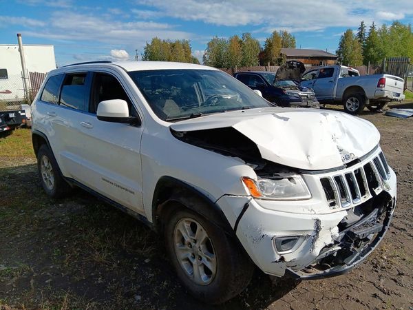 2015 JEEP CHEROKEE Laredo — Passenger 3/4