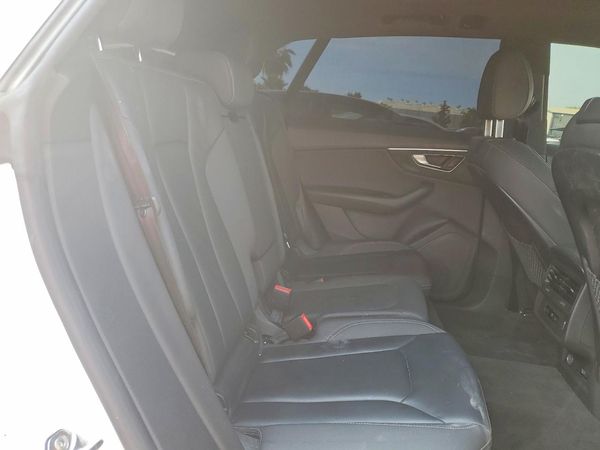 2019 AUDI Q8