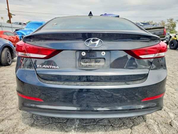 2018 HYUNDAI ELANTRA