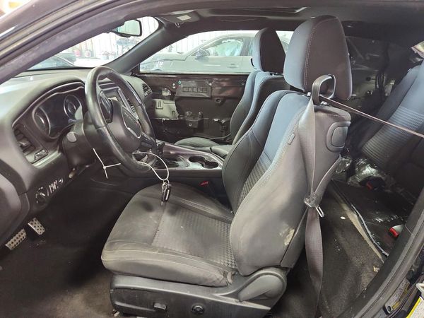 2015 DODGE CHALLENGER SXT