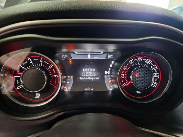 2015 DODGE CHALLENGER SXT