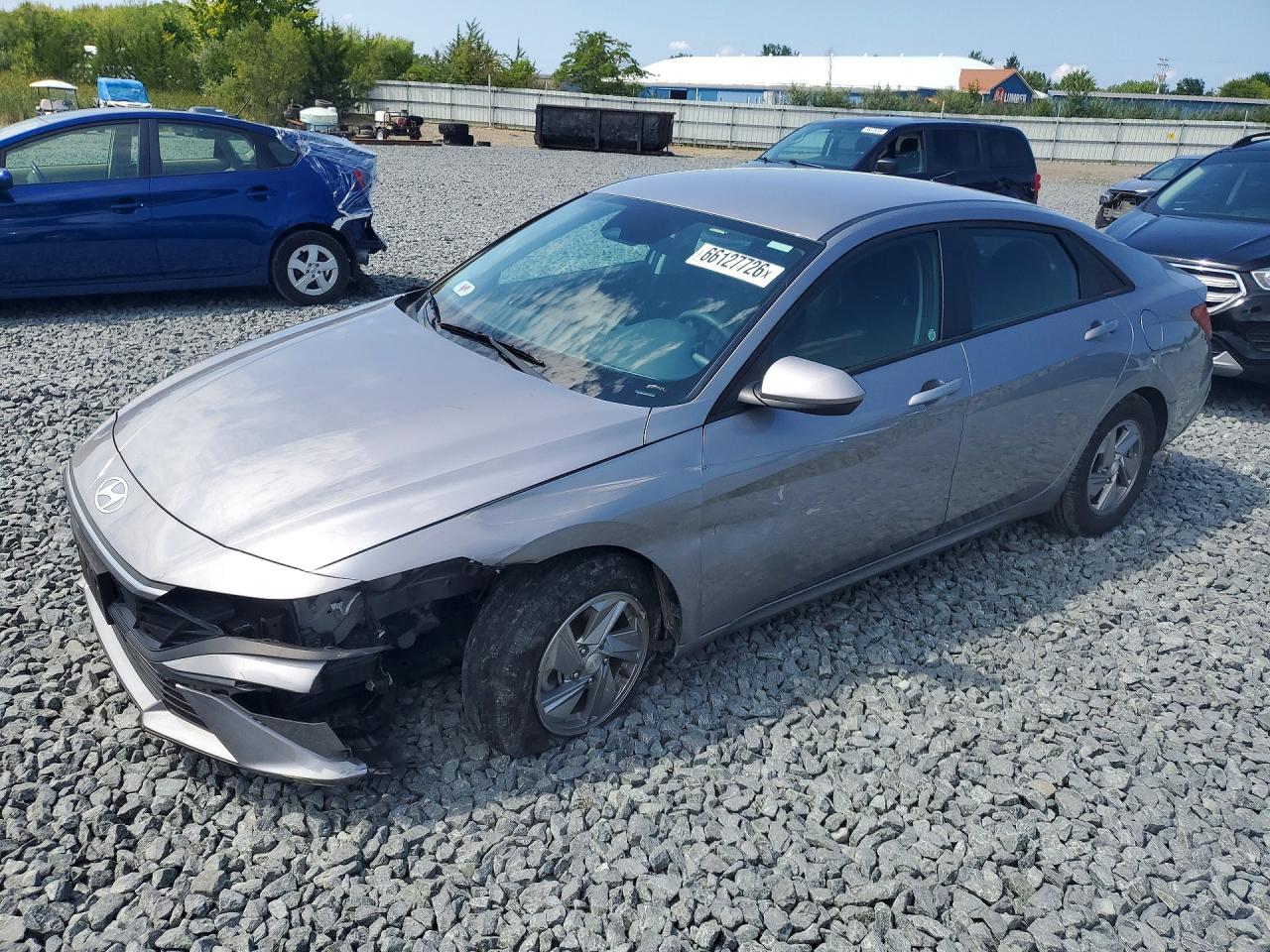 2025 HYUNDAI ELANTRA SE — Front 3/4