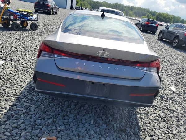 2025 HYUNDAI ELANTRA SE — DIRR