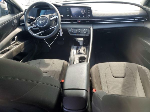 2025 HYUNDAI ELANTRA SE — CKPT