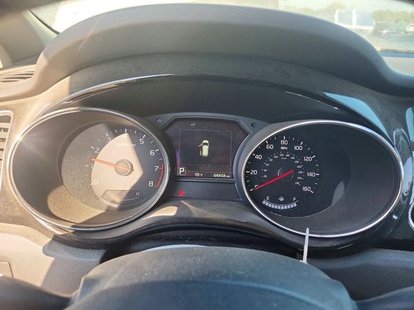 2016 KIA SEDONA EX - Middle level