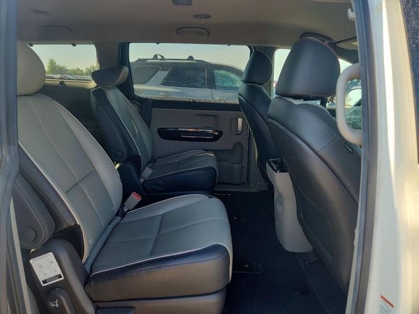 2016 KIA SEDONA EX - Middle level