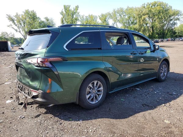 2024 TOYOTA SIENNA LE — PSRA