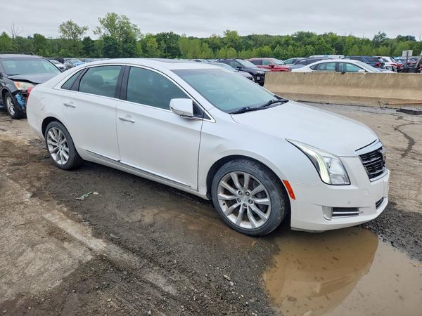 2017 CADILLAC XTS Luxury
