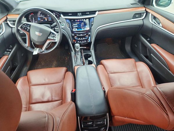 2017 CADILLAC XTS Luxury