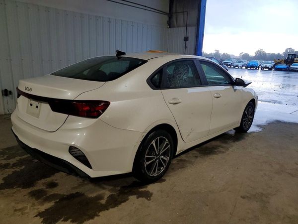 2022 KIA FORTE