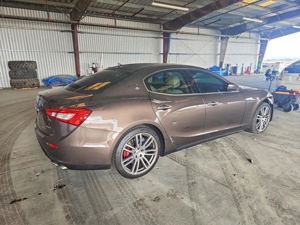 2017 MASERATI GHIBLI Luxury