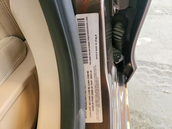 2017 MASERATI GHIBLI Luxury