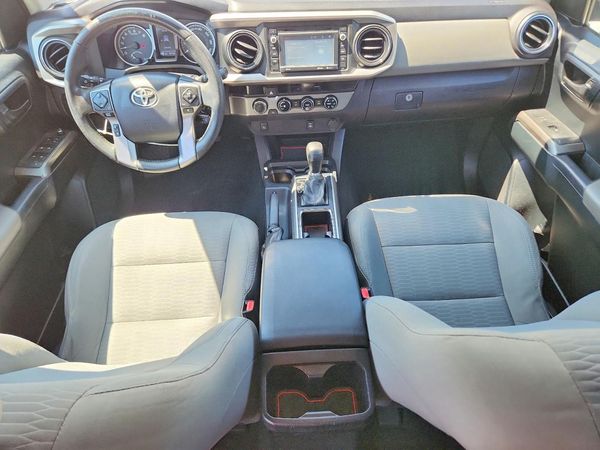 2016 TOYOTA TACOMA