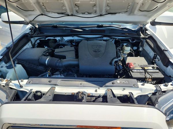 2016 TOYOTA TACOMA