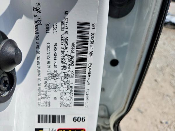 2016 TOYOTA TACOMA