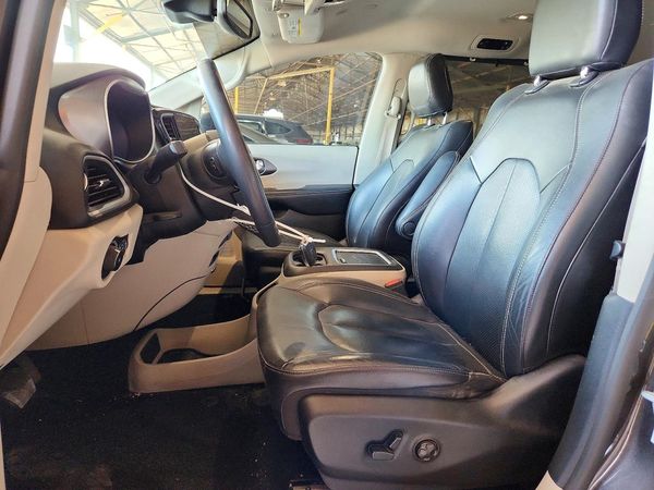 2022 CHRYSLER PACIFICA